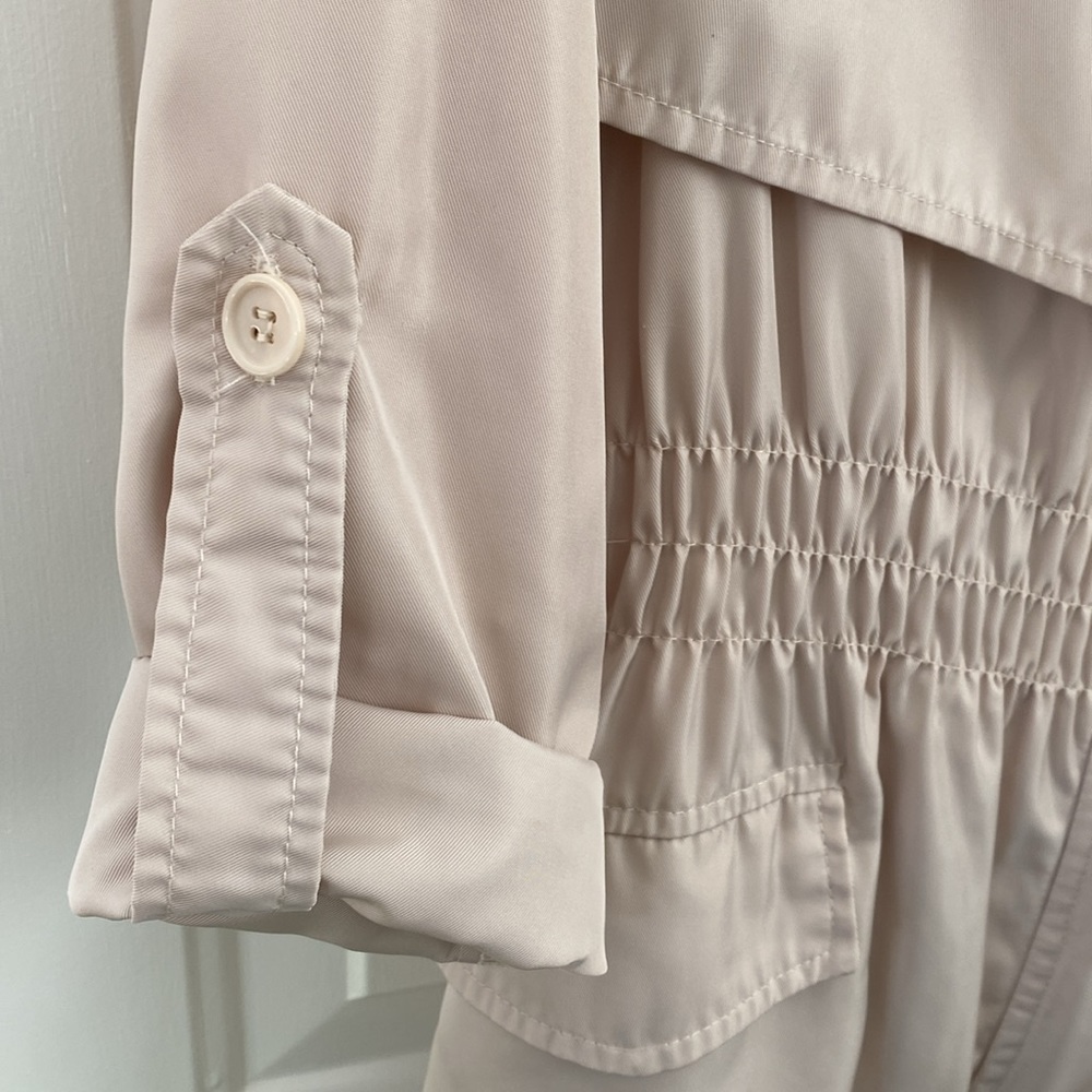 Neutral Utility Jacket. Size Medium - Picture 5 of 10